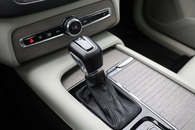 2022 Volvo XC90 T6 Inscription