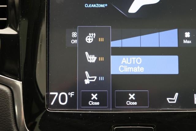 2022 Volvo XC90 T6 Inscription