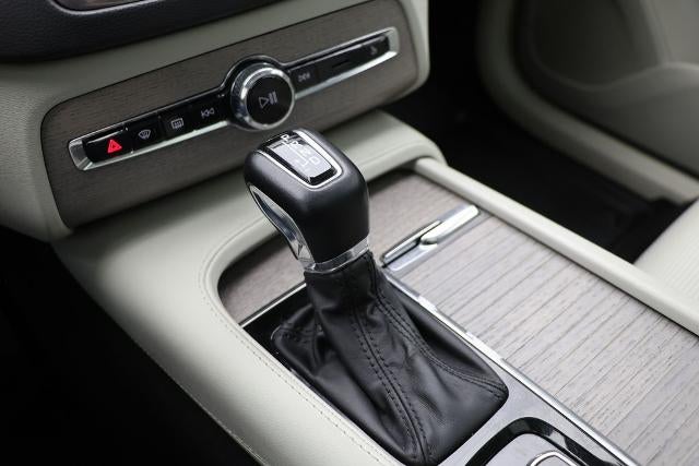 2022 Volvo XC90 T6 Inscription