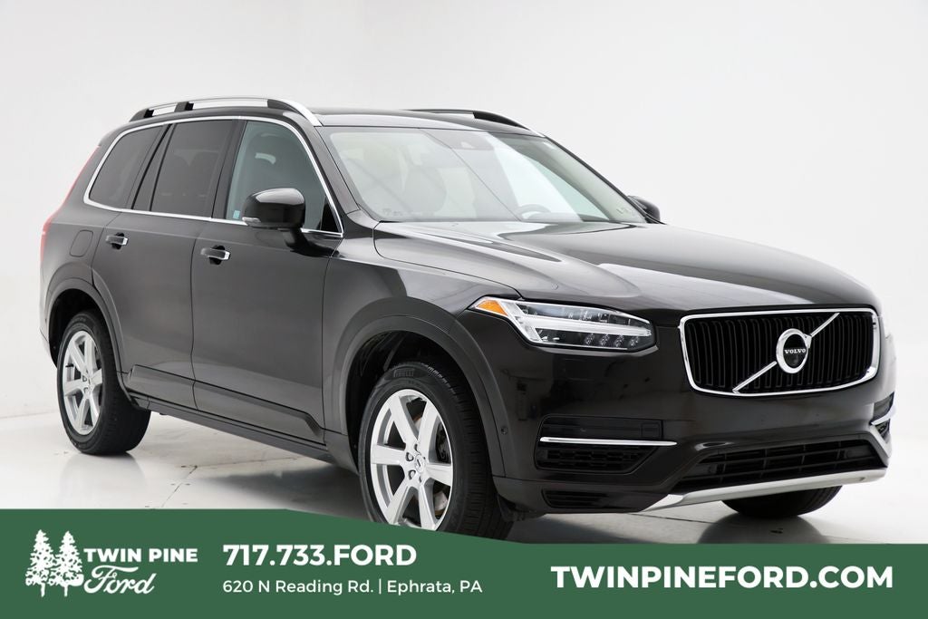 2016 Volvo XC90 Hybrid T8 Momentum