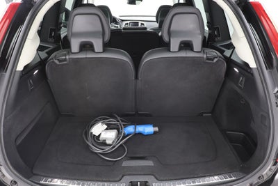 2016 Volvo XC90 Hybrid T8 Momentum