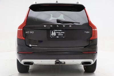 2016 Volvo XC90 Hybrid T8 Momentum