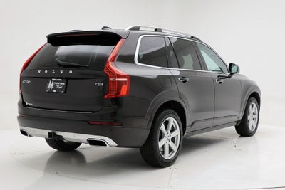 2016 Volvo XC90 Hybrid T8 Momentum