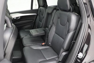 2016 Volvo XC90 Hybrid T8 Momentum