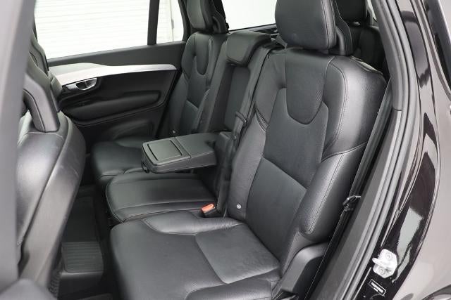 2016 Volvo XC90 Hybrid T8 Momentum