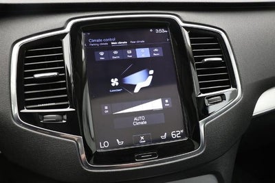 2016 Volvo XC90 Hybrid T8 Momentum