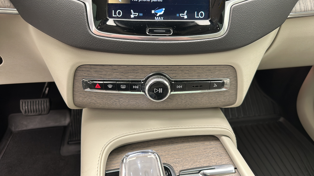 2021 Volvo XC90 Recharge Plug-In Hybrid T8 Inscription 7 Passenger