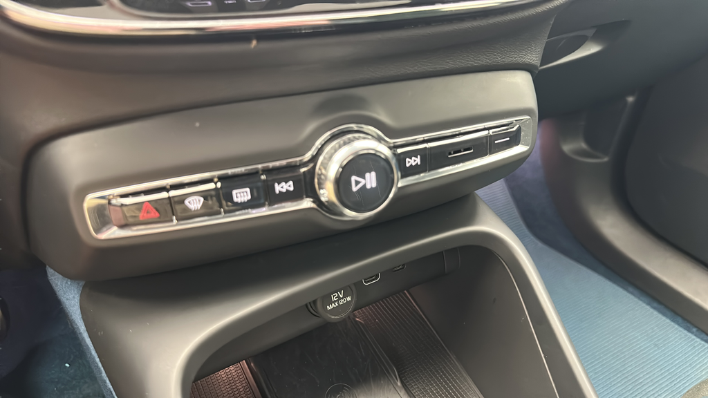 2023 Volvo C40 Recharge Pure Electric Twin Plus