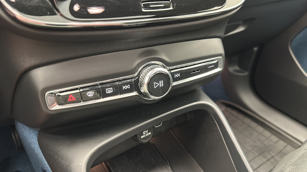 2023 Volvo XC40 Recharge Pure Electric Twin Plus