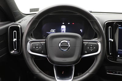 2021 Volvo XC40 Recharge Pure Electric P8