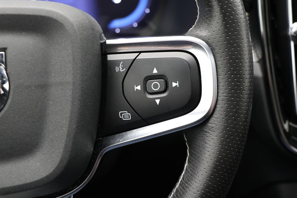 2021 Volvo XC40 Recharge Pure Electric P8