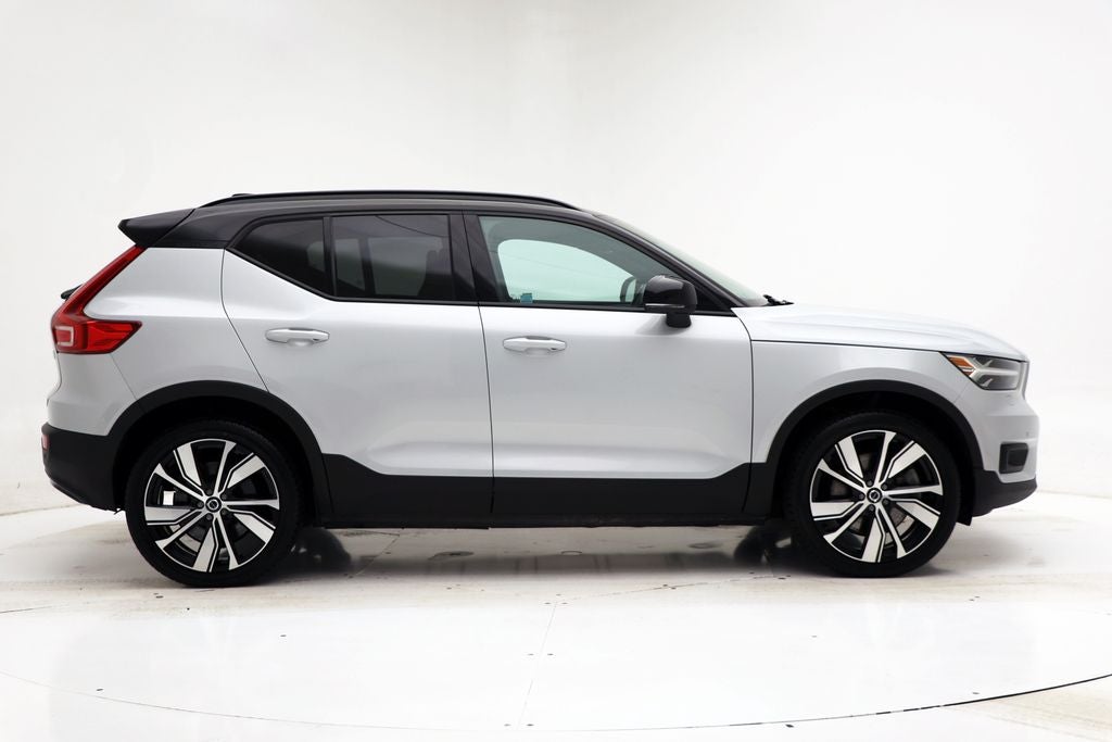 2021 Volvo XC40 Recharge Pure Electric P8