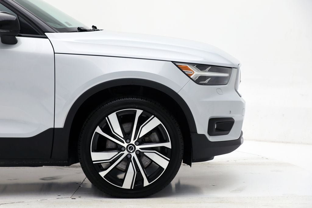 2021 Volvo XC40 Recharge Pure Electric P8