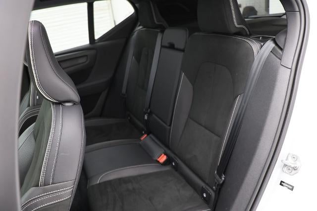 2021 Volvo XC40 Recharge Pure Electric P8