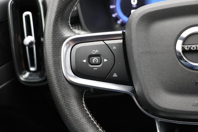 2021 Volvo XC40 Recharge Pure Electric P8