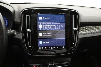 2021 Volvo XC40 Recharge Pure Electric P8