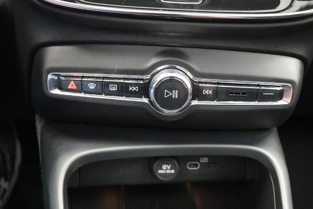 2021 Volvo XC40 Recharge Pure Electric P8