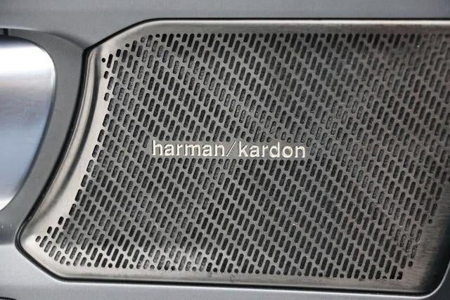 2021 Volvo XC40 Recharge Pure Electric P8