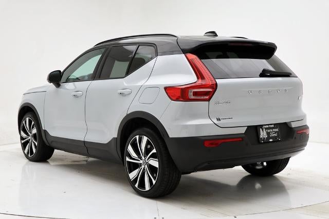 2021 Volvo XC40 Recharge Pure Electric P8