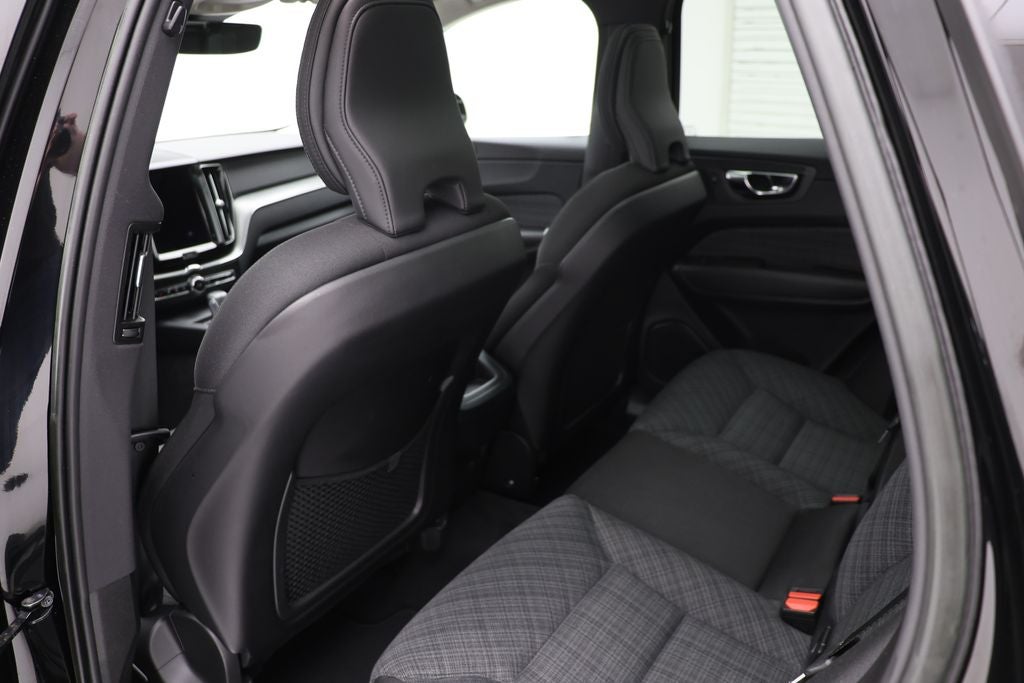 2023 Volvo XC60 B5 Core