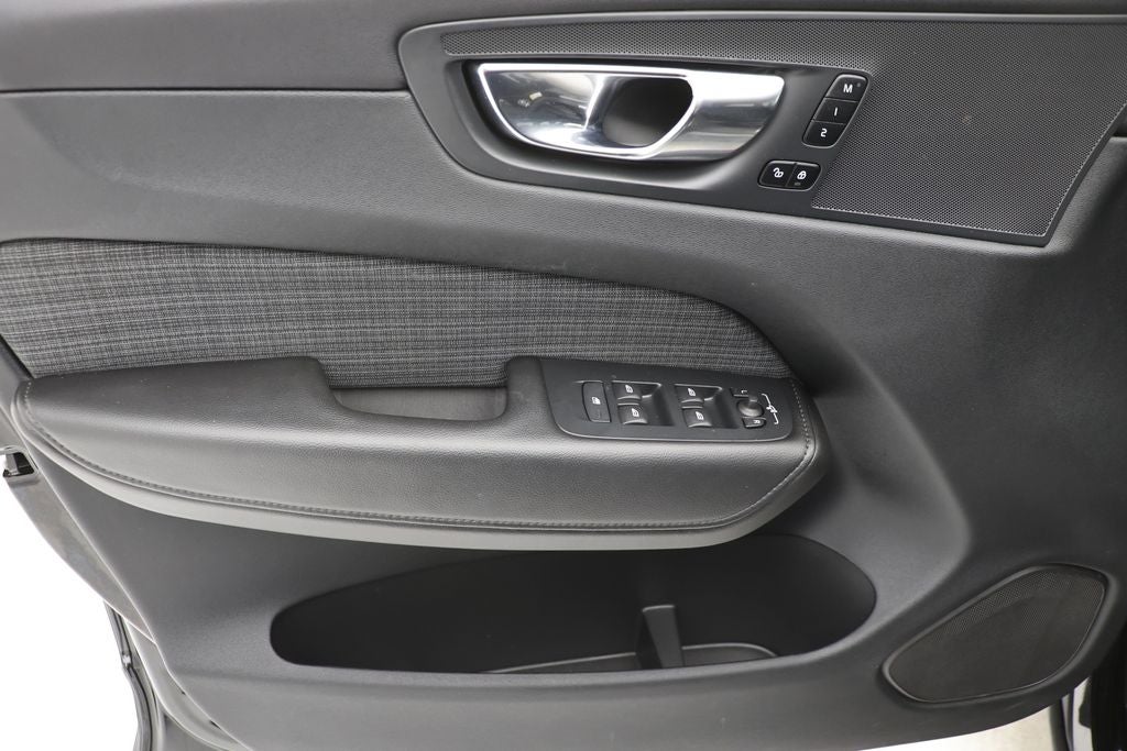 2023 Volvo XC60 B5 Core