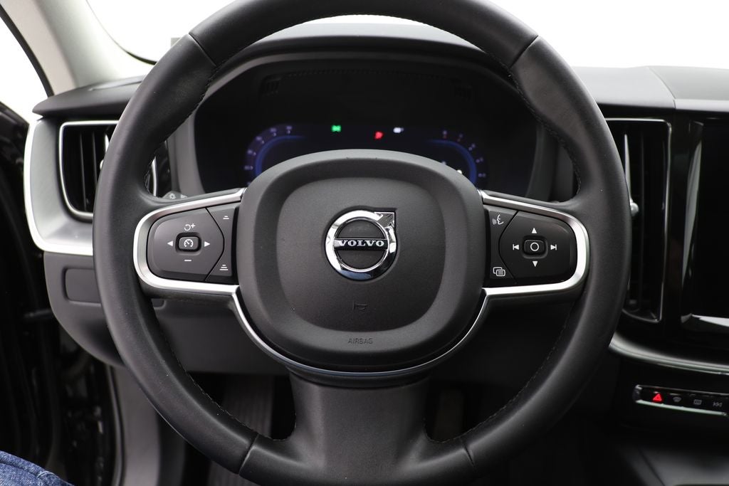 2023 Volvo XC60 B5 Core