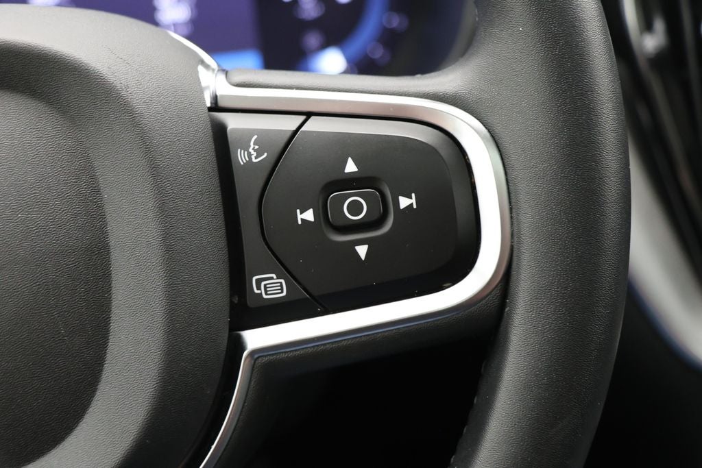 2023 Volvo XC60 B5 Core