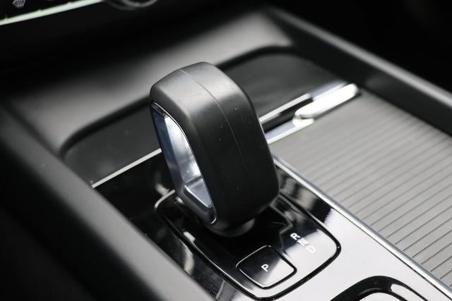 2023 Volvo XC60 B5 Core