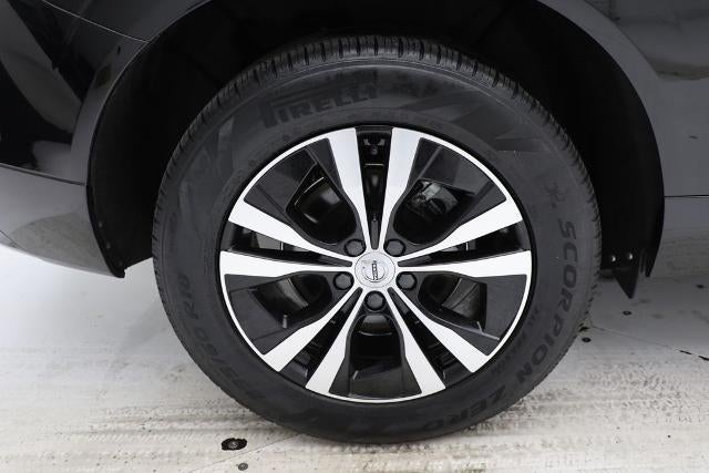 2023 Volvo XC60 B5 Core