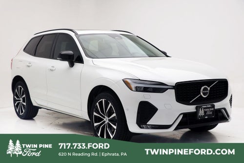 2024 Volvo XC60 B5 Plus Dark Theme