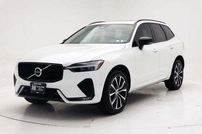 2024 Volvo XC60 B5 Plus Dark Theme