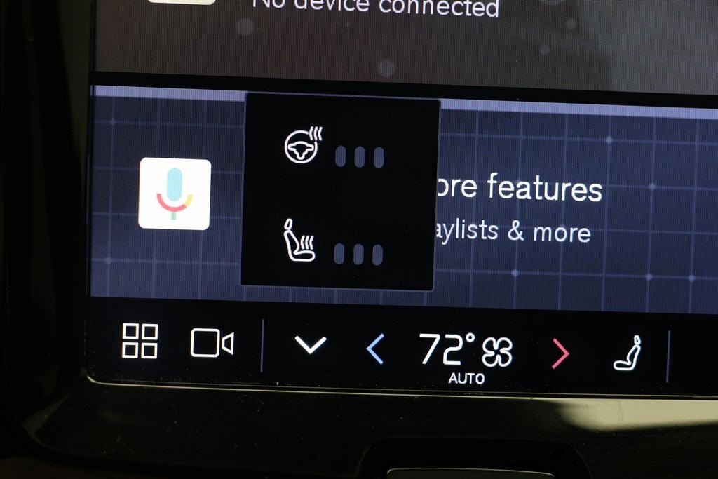 2024 Volvo XC60 B5 Plus Dark Theme