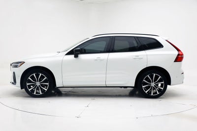 2024 Volvo XC60 B5 Plus Dark Theme