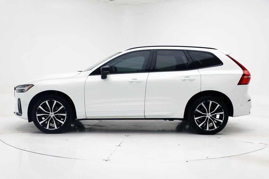 2024 Volvo XC60 B5 Plus Dark Theme