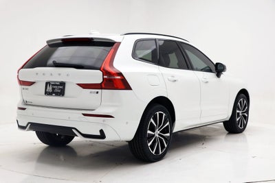 2024 Volvo XC60 B5 Plus Dark Theme