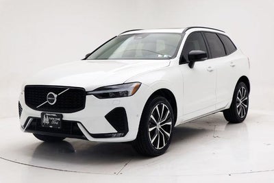 2024 Volvo XC60 B5 Plus Dark Theme