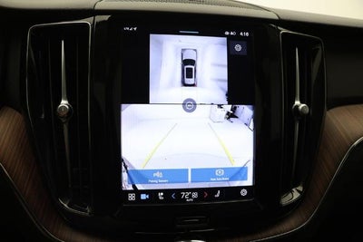 2024 Volvo XC60 B5 Plus Dark Theme
