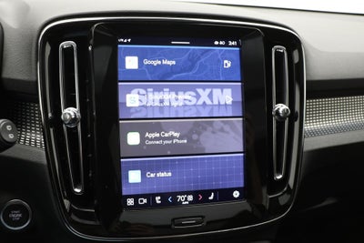 2025 Volvo XC40 B5 Plus Dark Theme