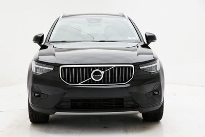 2023 Volvo XC40 B5 Plus Bright Theme