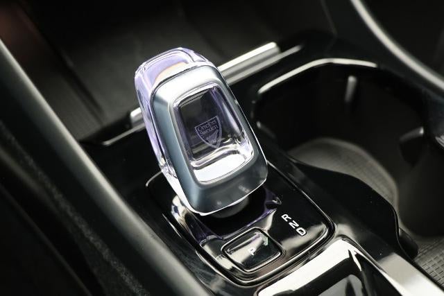 2023 Volvo XC40 B5 Plus Bright Theme