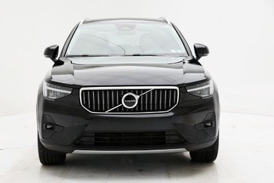 2023 Volvo XC40 B5 Plus Bright Theme