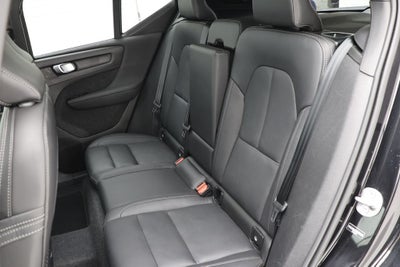 2025 Volvo XC40 B5 Core