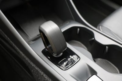 2025 Volvo XC40 B5 Core