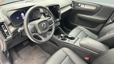 2024 Volvo XC40 B5 Core