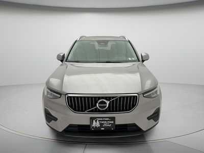 2024 Volvo XC40 B5 Core