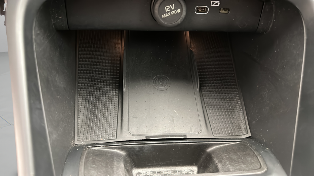 2024 Volvo XC40 B5 Core