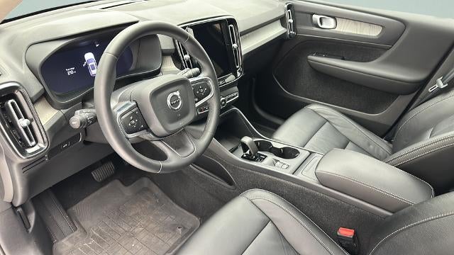 2024 Volvo XC40 B5 Core