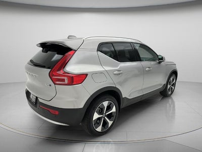2024 Volvo XC40 B5 Core