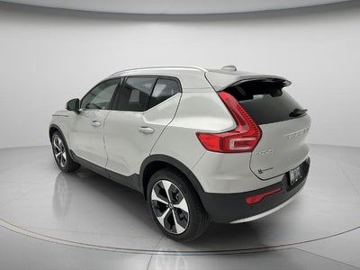 2024 Volvo XC40 B5 Core