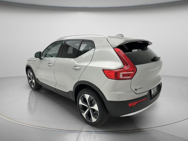 2024 Volvo XC40 B5 Core